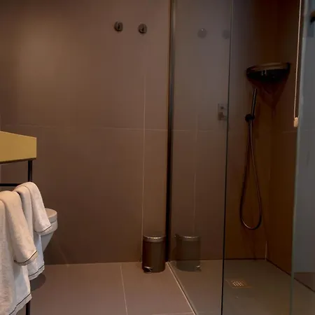 Hotel Welldone Quality - Crystal Pool