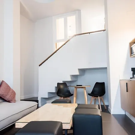 Hotel Welldone Quality - Crystal Pool Sevilha