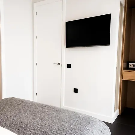 Hotel Welldone Quality - Crystal Pool 2*