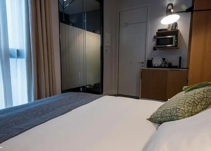 Hotel Welldone Quality - Crystal Pool