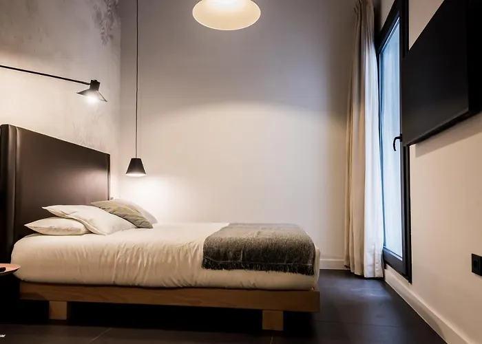 Hotel Welldone Quality - Crystal Pool