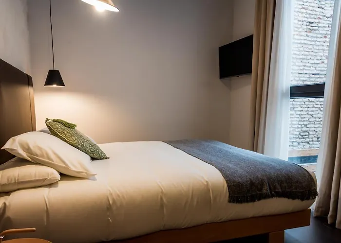 Welldone Quality - Crystal Pool