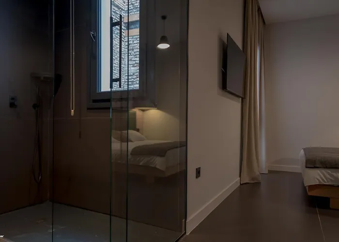 Hotel Welldone Quality - Crystal Pool Sevilha