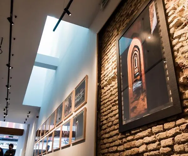 Welldone Quality - Crystal Pool Hotel Sevilha