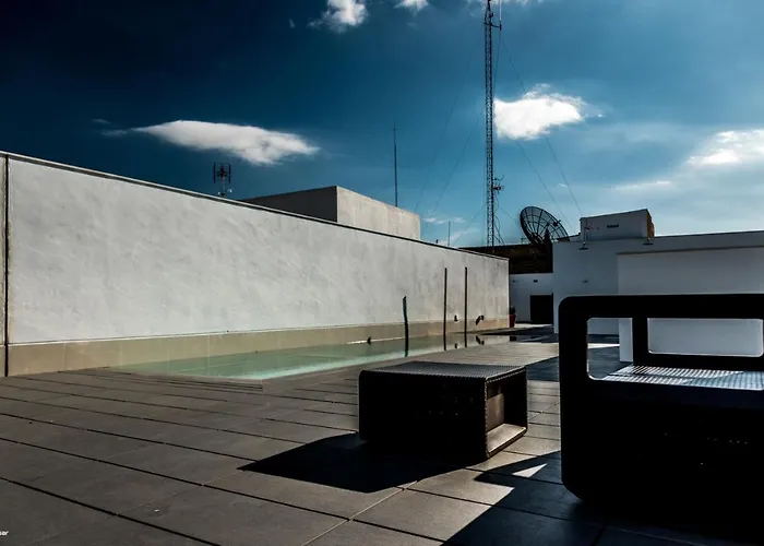 Hotel Welldone Quality - Crystal Pool